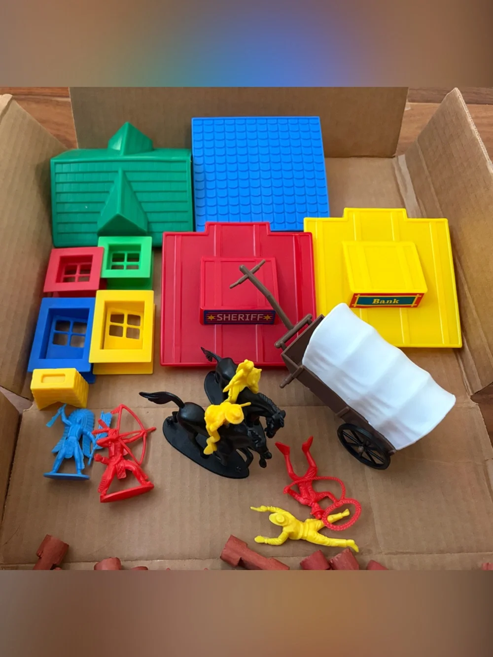 Colorful Kids Log-Building Playset with Red, Blue, Green & Yellow Accessories